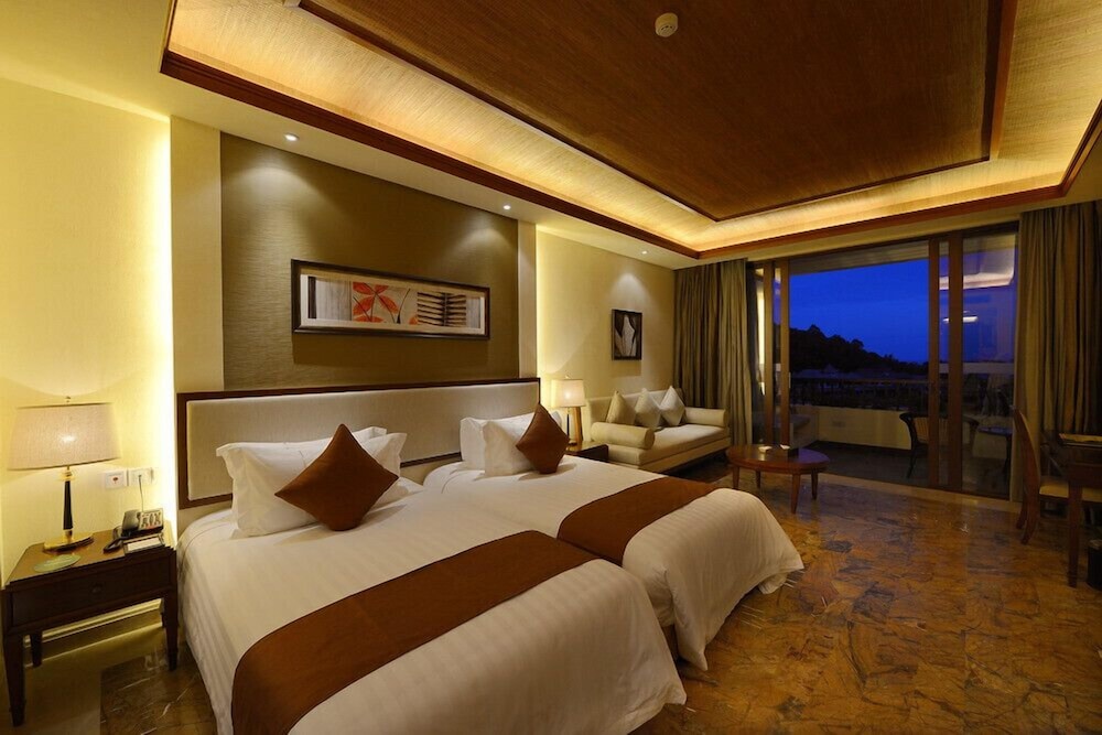 Shixishu Jianguo Yalong Bay Resort Hotel 15/39