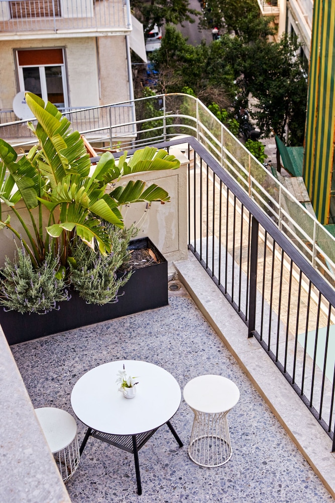 Urban Frame Hotel 41/46