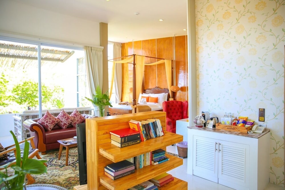 Summer Luxury Beach Resort and Spa 54/71