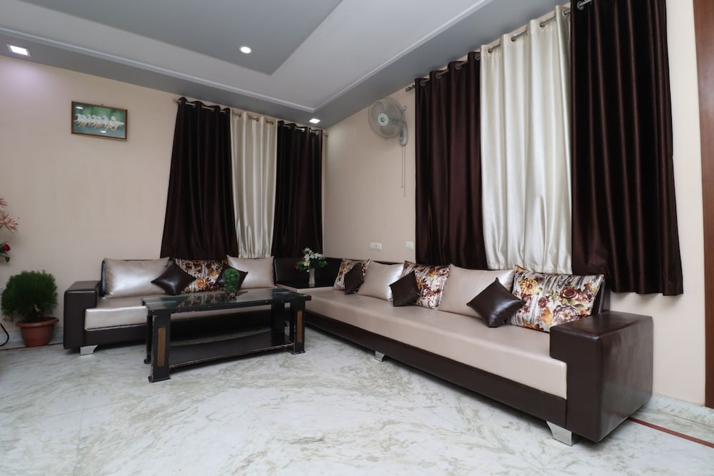 AARADHYA RESIDENCY 40/50