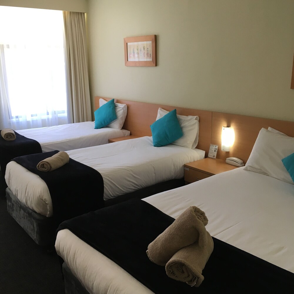 Sky Rider Motor Inn 28/69