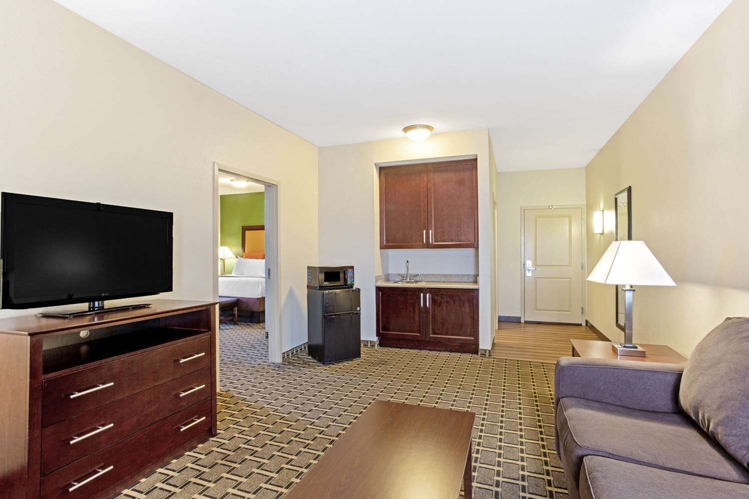 La Quinta Inn & Suites by Wyndham Lancaster 10/15