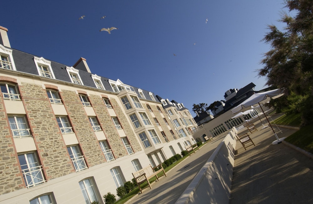 RESIDENCE REINE MARINE 4/71