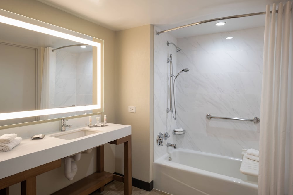 San Diego Marriott Mission Valley 8/58