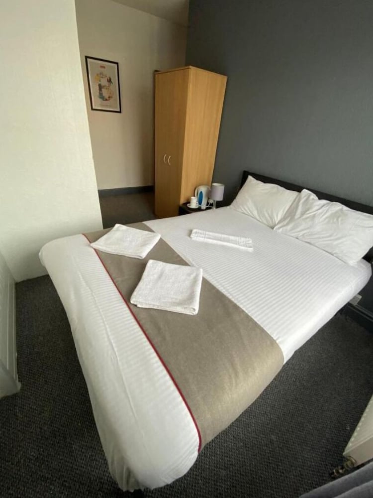Bank Street Hotel 21/40