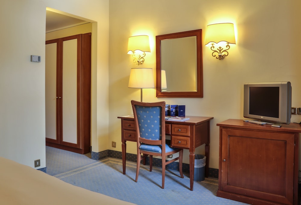 Th Madonna Di Campiglio Golf Hotel 60/74