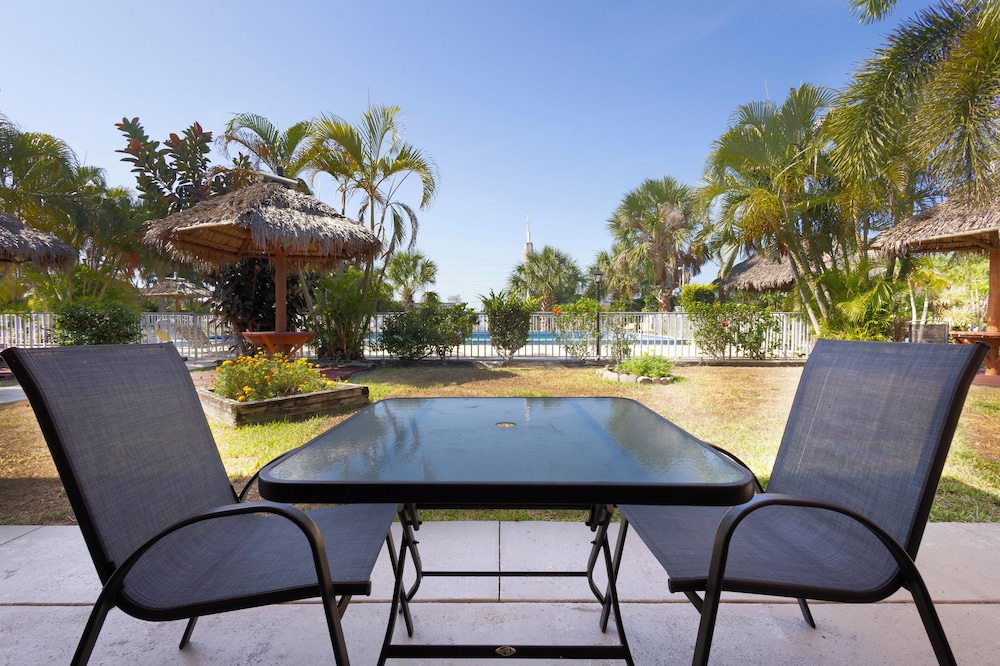 Warm Mineral Springs Motel 20/45