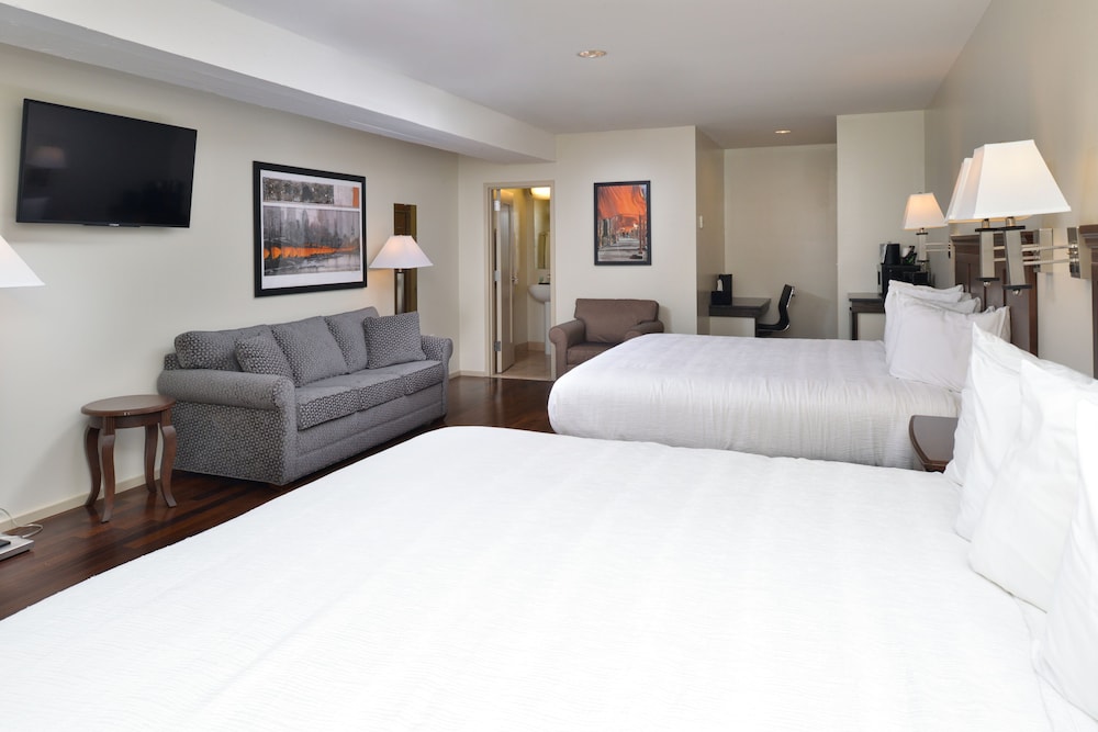 Grand Eastonian Suites Hotel 23/79