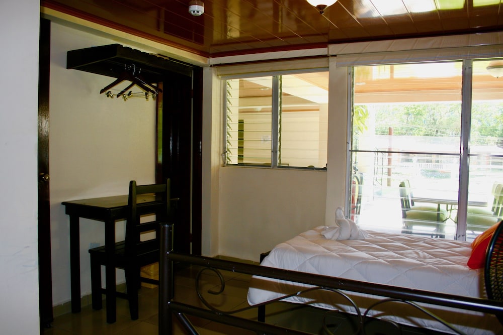Central Boquete Hotel 12/50