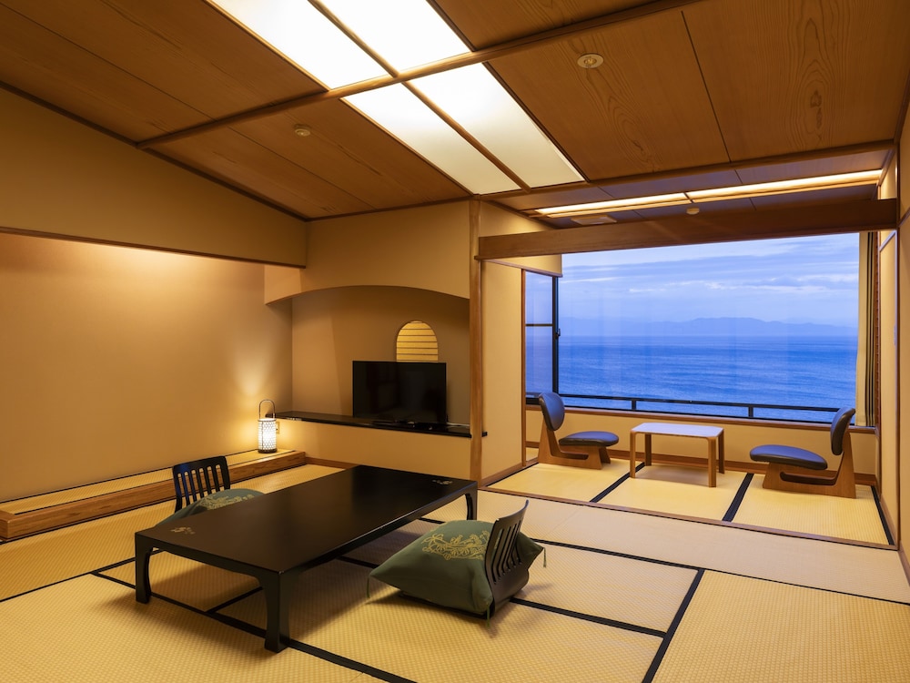 Nishiizu Koyoi Onsen 24/41
