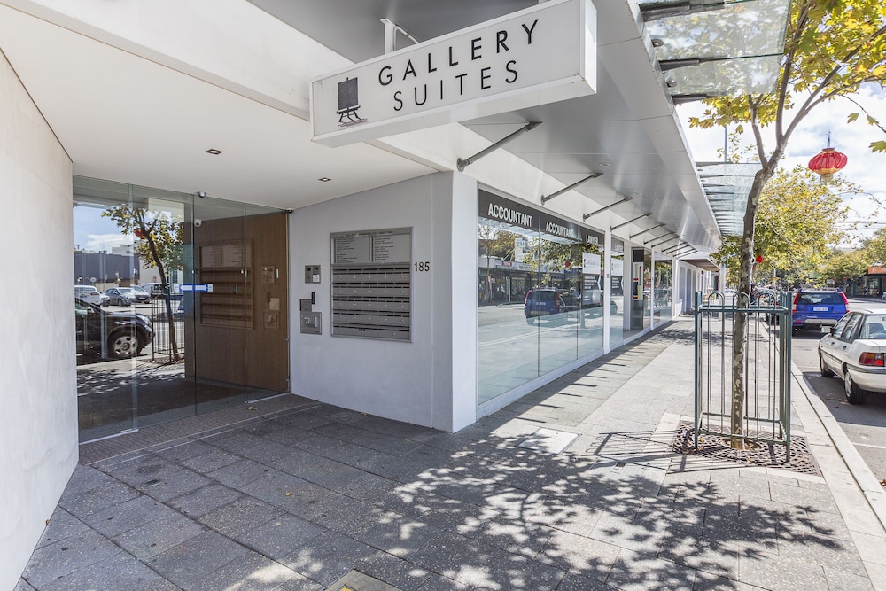 Gallery Suites 34/48