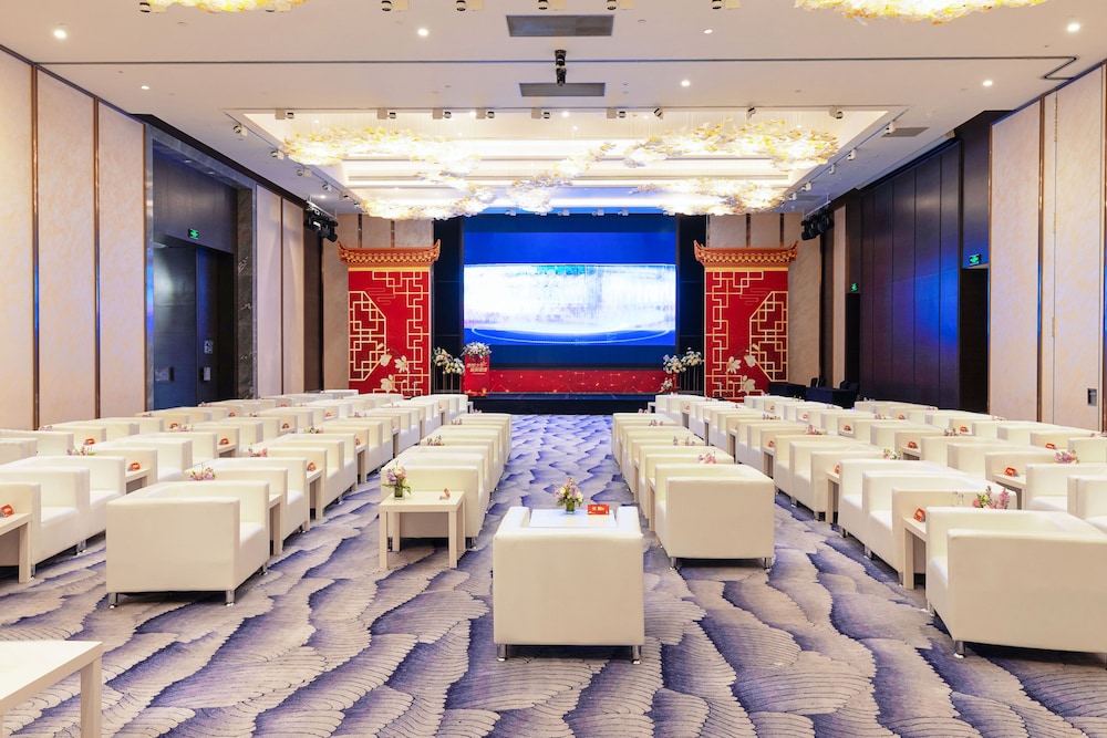 Angsana Zhuhai Phoenix Bay 44/50