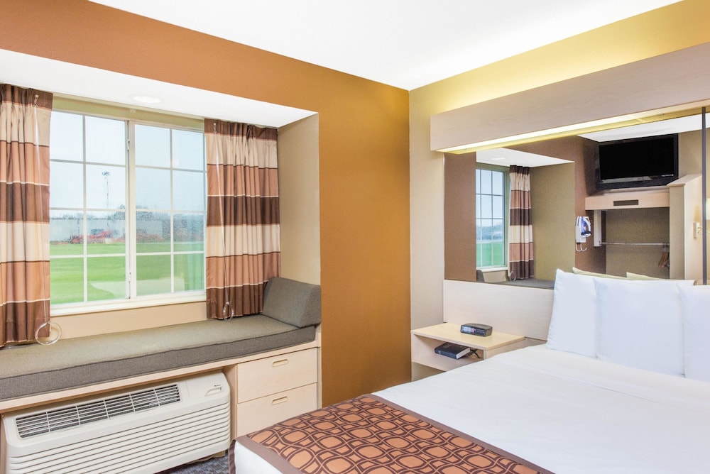 Microtel Inn & Suites by Wyndham Independence 14/29