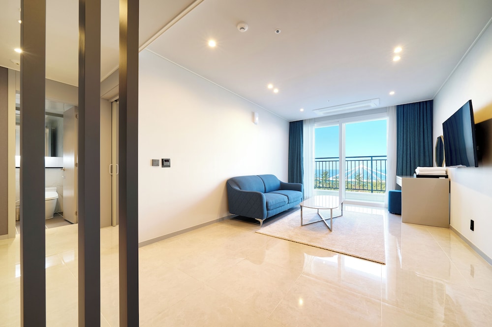 Hotel Withus Jeongdongjin 31/48