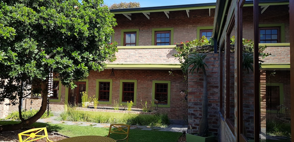 Port Del Mar Luxury Guesthouse 40/50