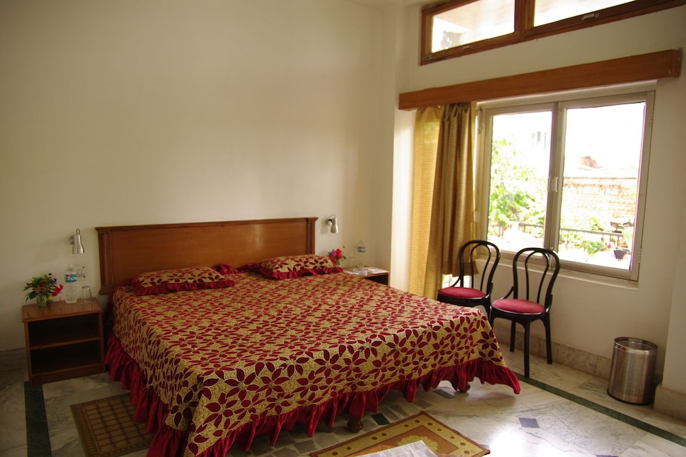 HOTEL ZEN 16/49