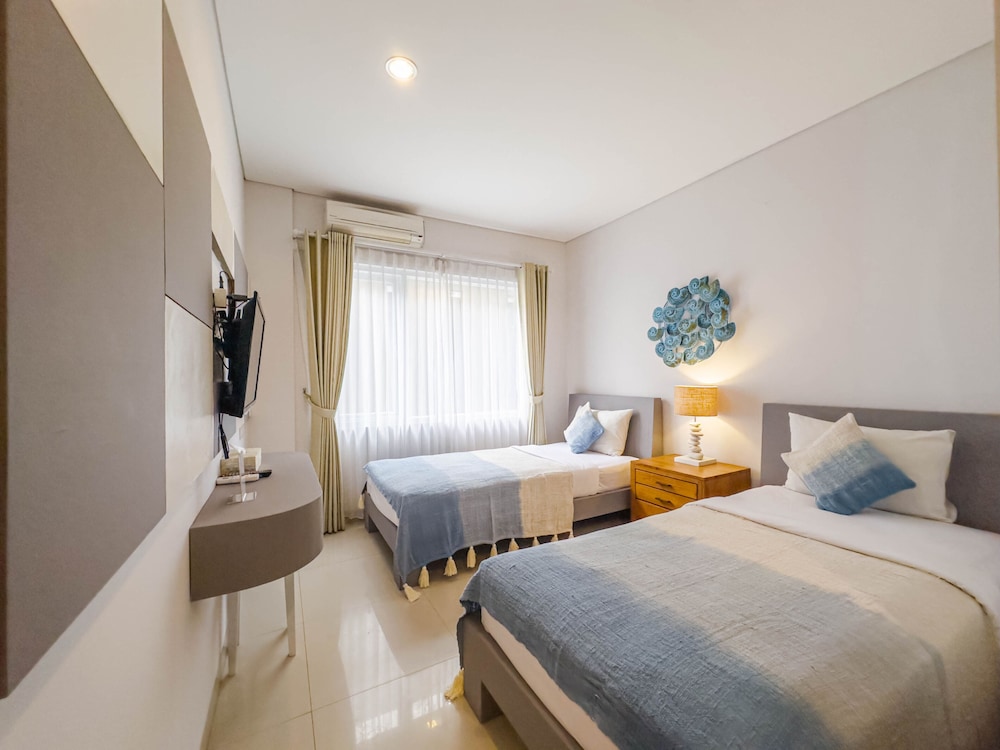 Hola Seminyak 15/50