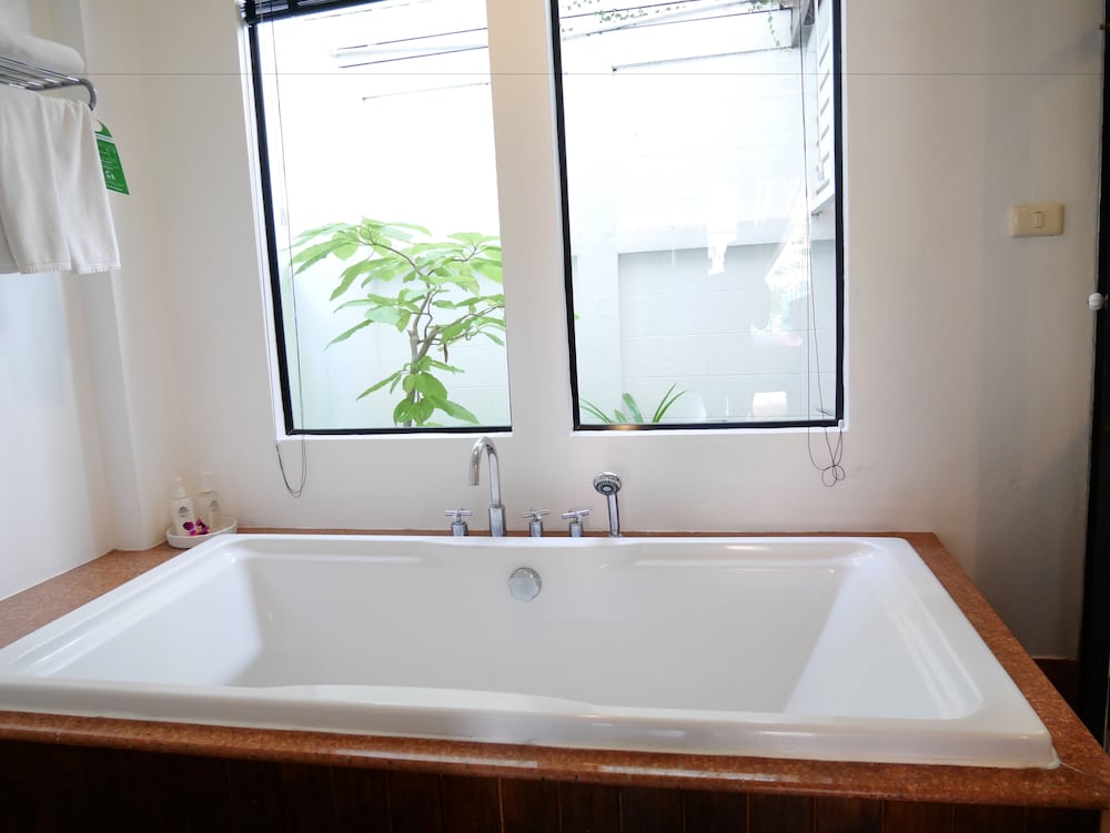 The Old Phuket Karon Beach Resort 47/85