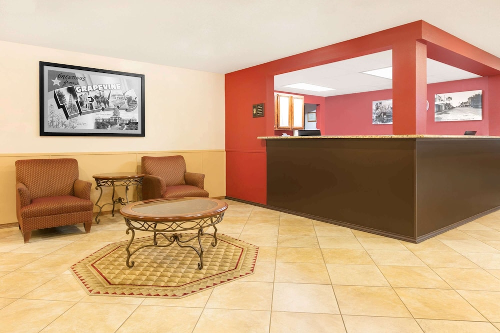 Super 8 By Wyndham Grapevine Dfw Airport Northwest 7/36