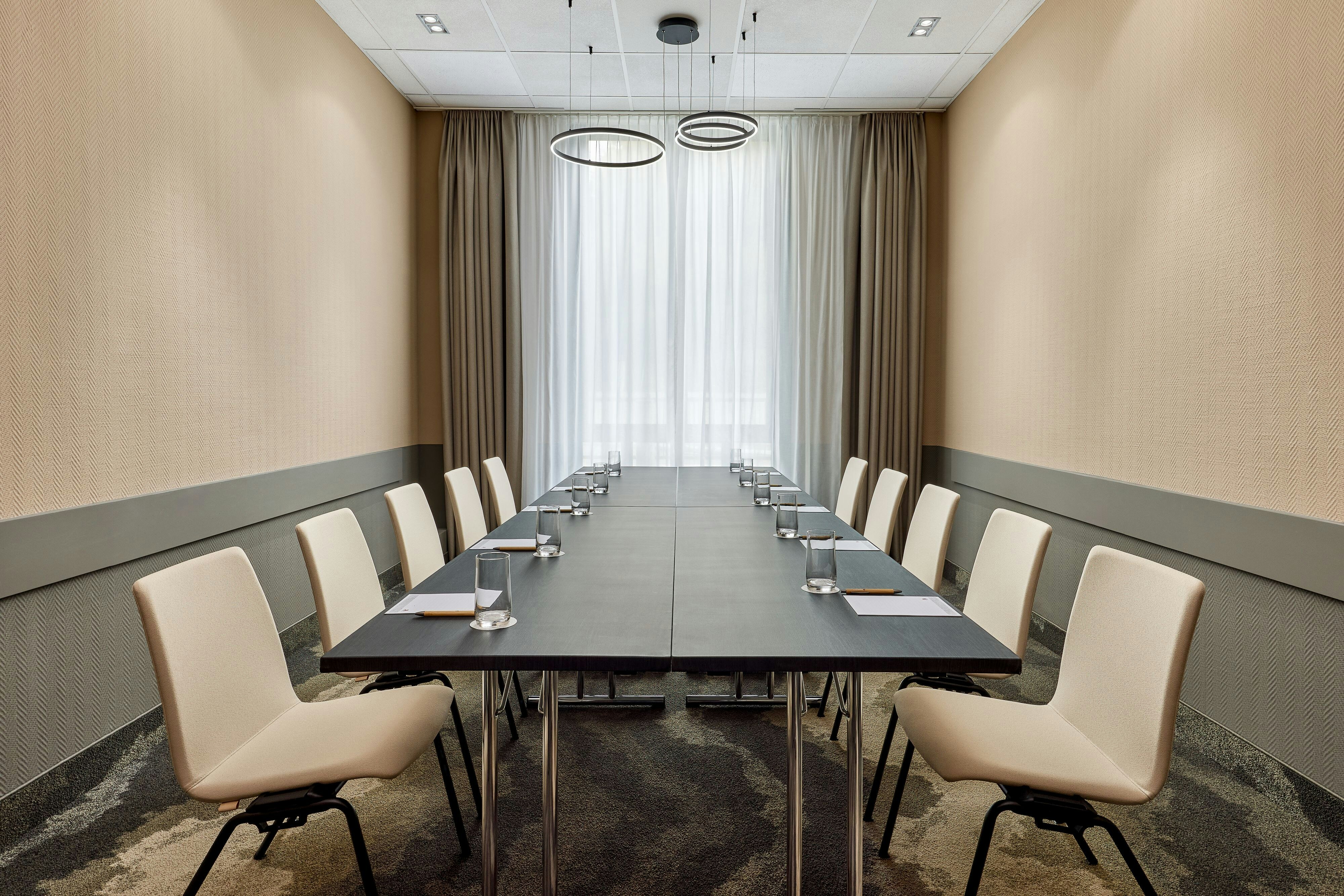 Munich Airport Marriott Hotel 77/80