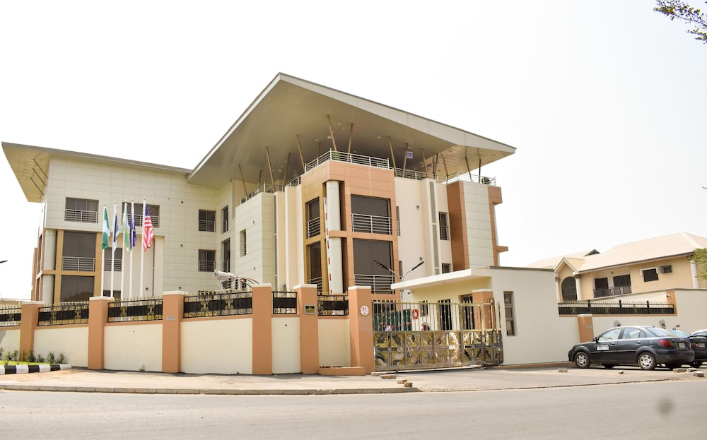 Qualibest Grand Hotels 45/52
