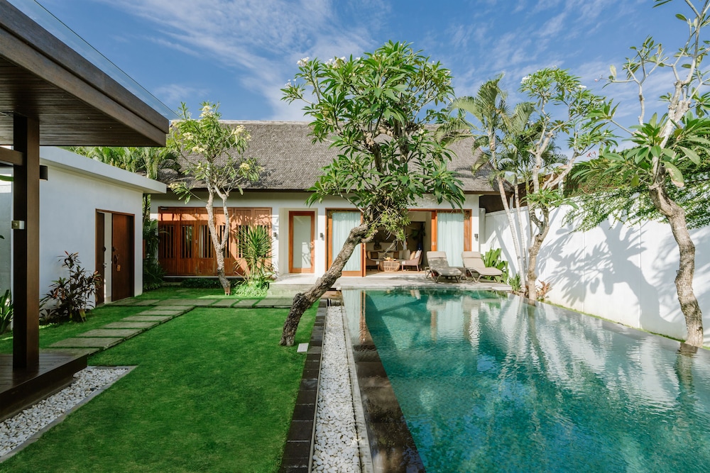The Samaya Seminyak 75/82