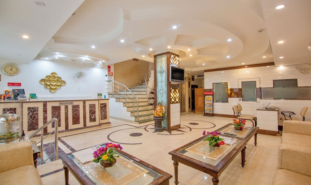 Hotel Paras International 16/49