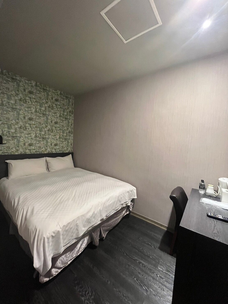 Main Inn 16/46