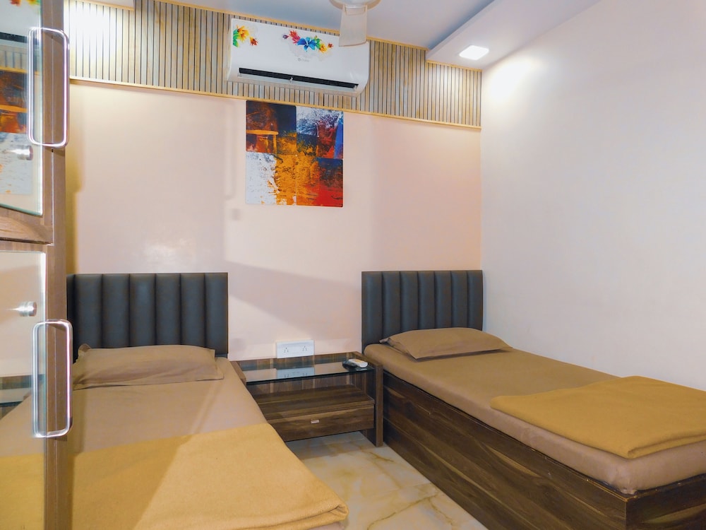 Hotel Nest Inn Malad 30/44