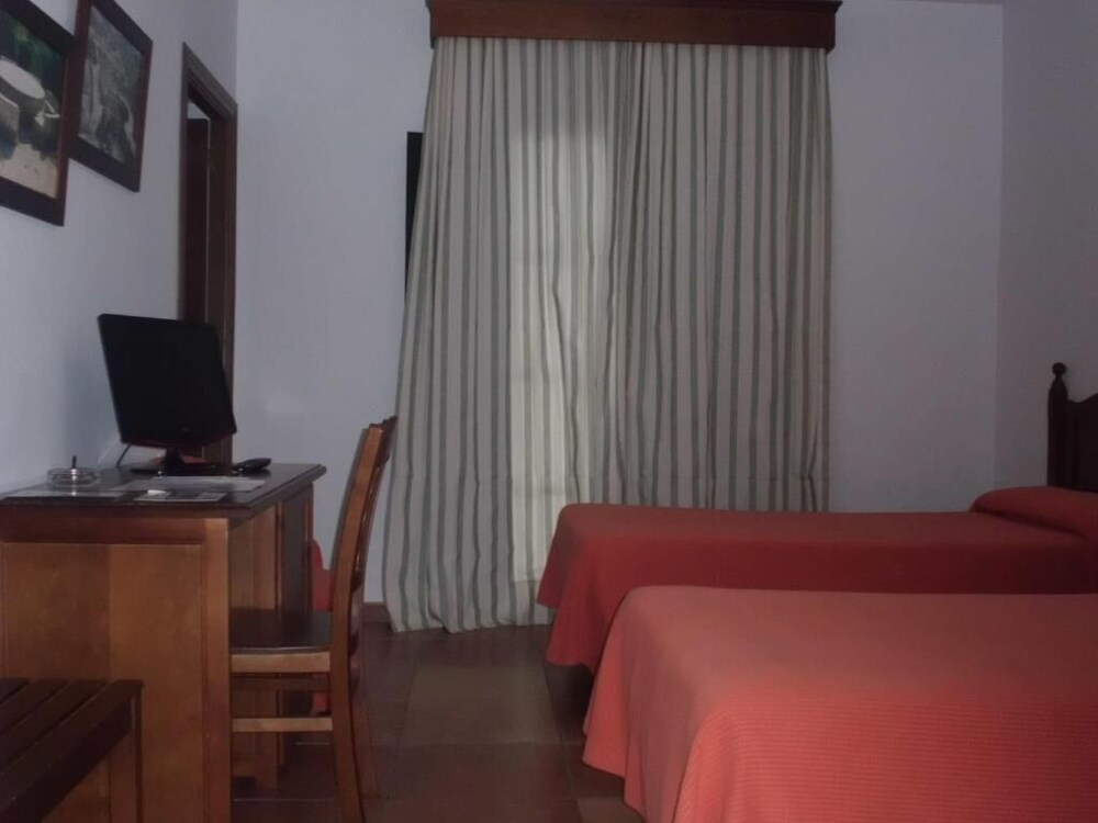Tugasa Hotel Sierra Y Cal 51/56