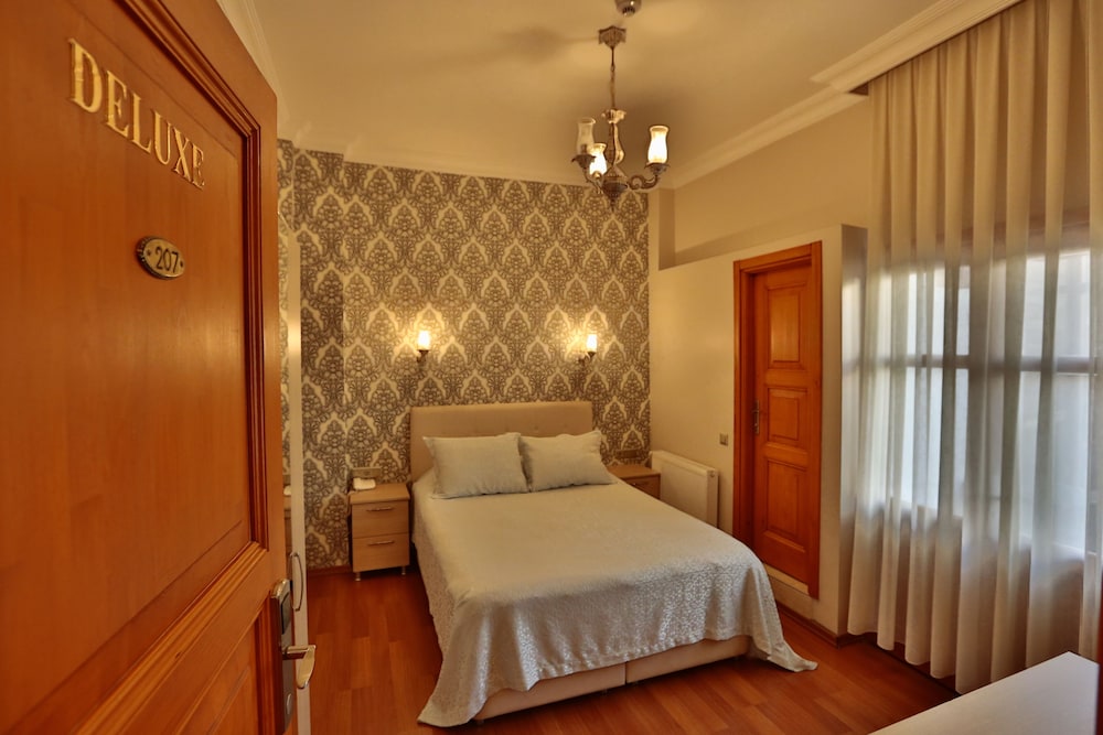 Mimoza Butik Otel Buyukada 9/31