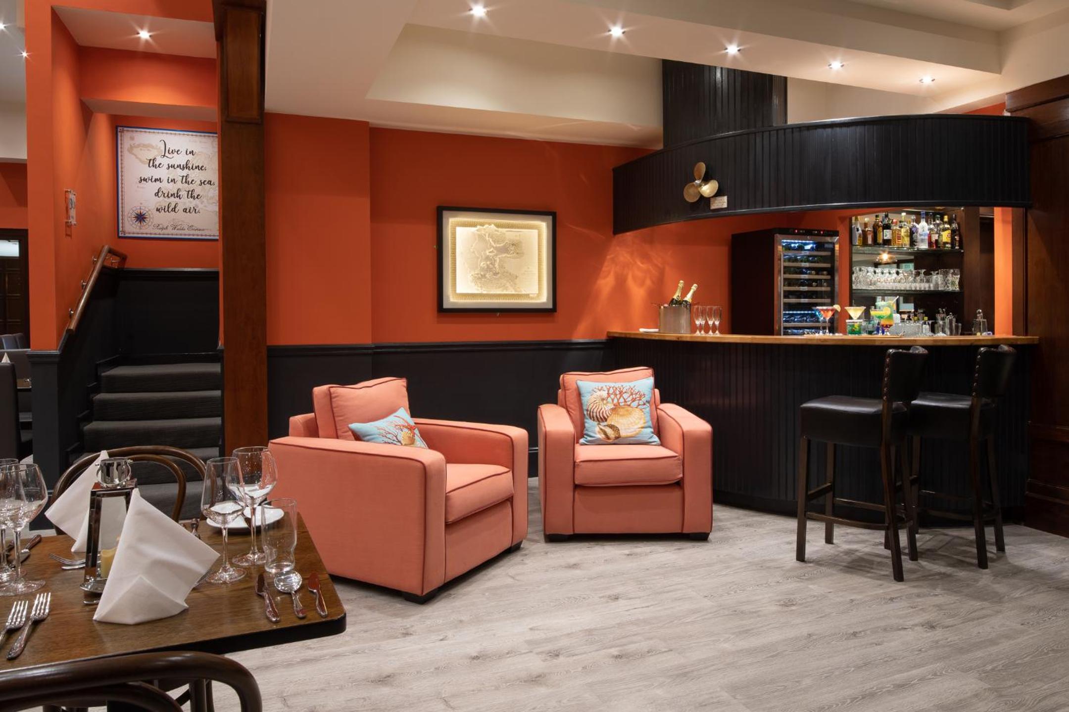 The Mariner Hotel 15/34