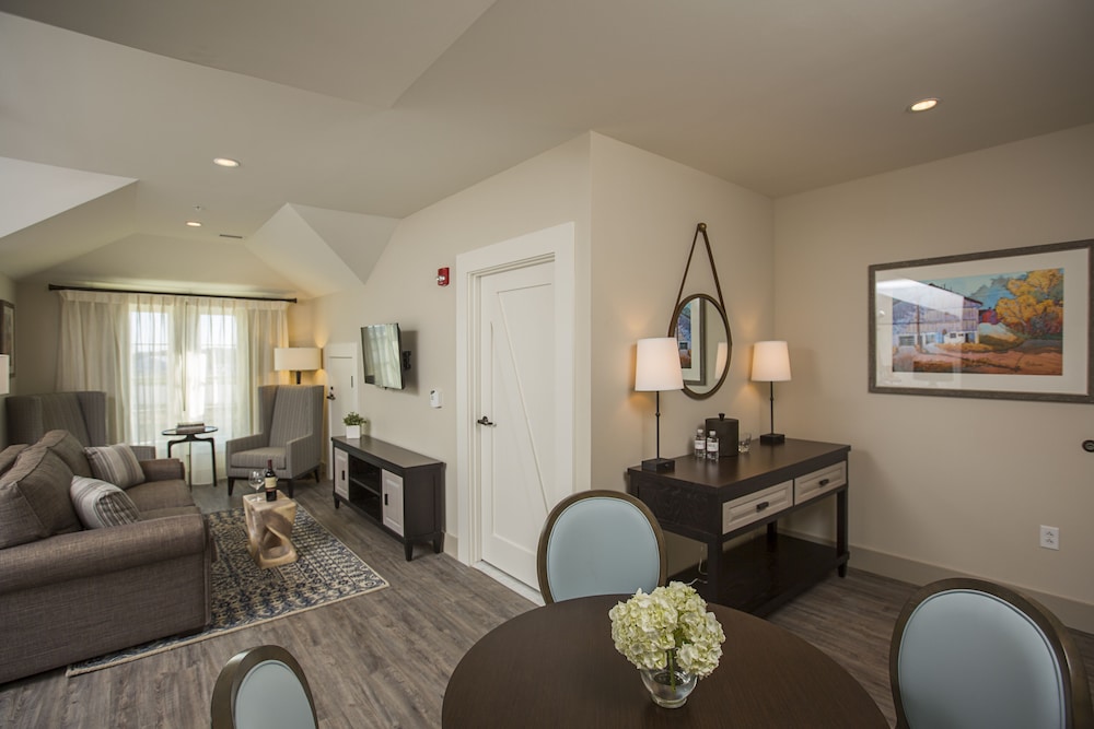 The Inn at Chesapeake Bay Beach Club 46/71