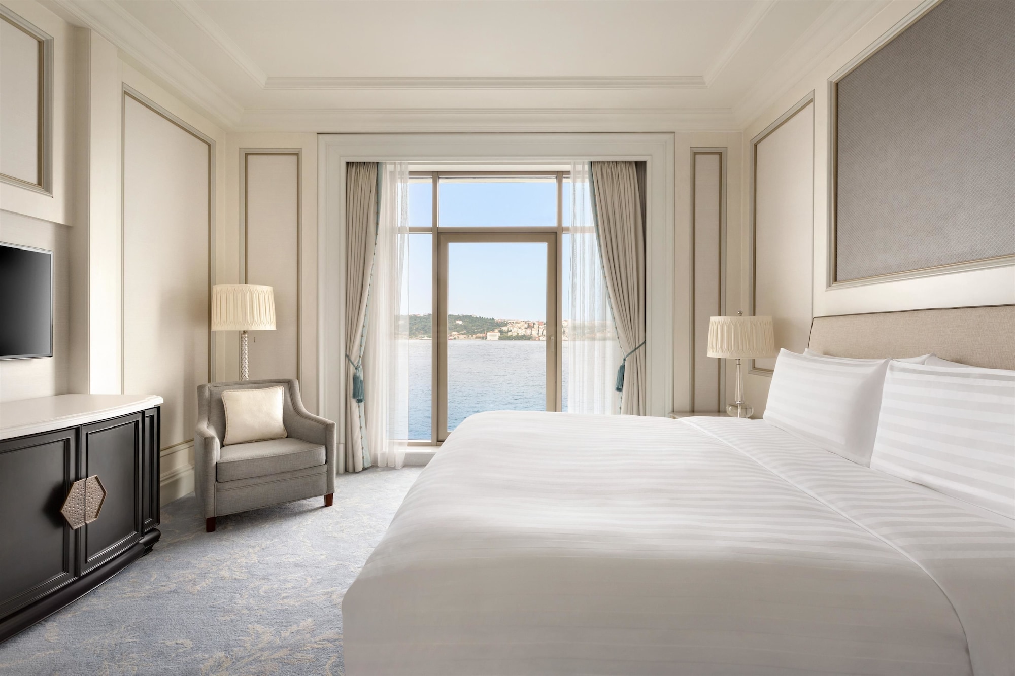 Deluxe Bosphorus Suite