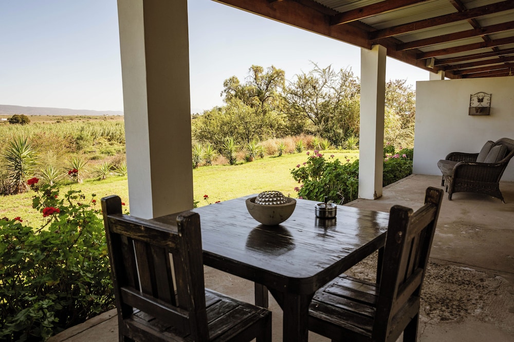 De Denne Guest House 34/50