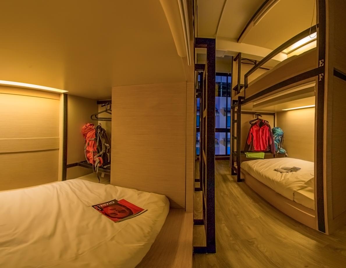 Female Dorm, Female Only, 6 Bunk Beds, Shared Bathroom