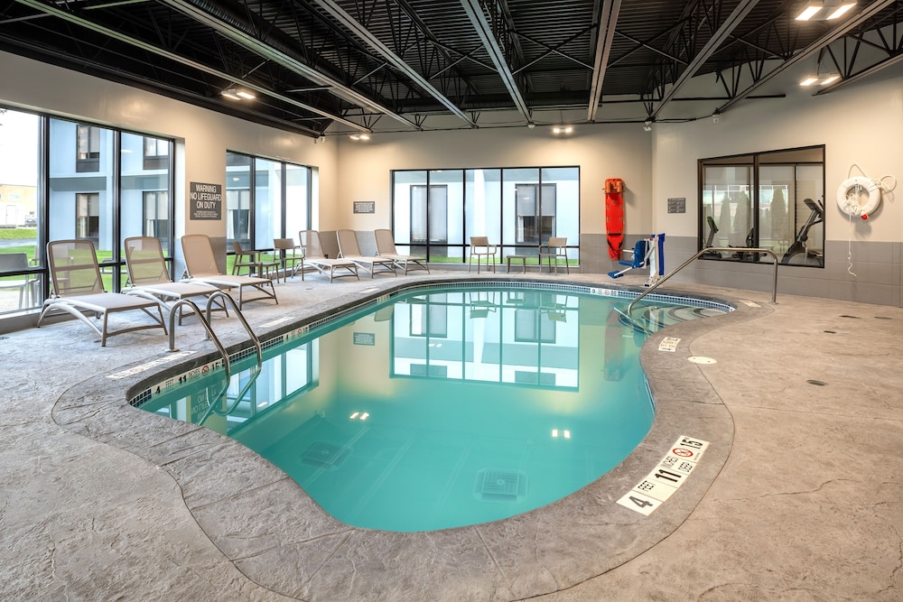 Comfort Inn & Suites Buffalo Airport 3/55