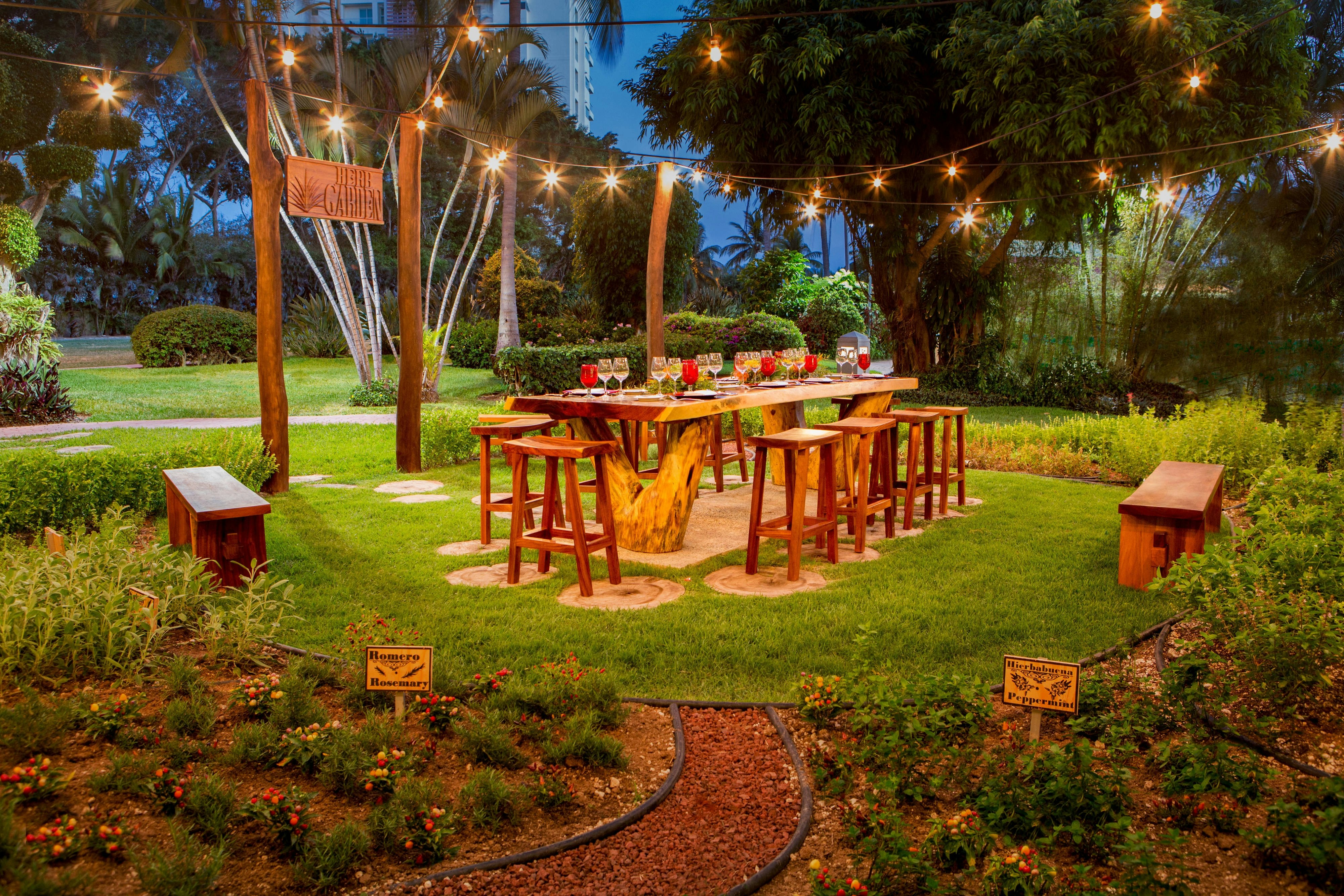 Marriott Puerto Vallarta Resort and Spa (ex Casa Magna Marriott Puerto Vallarta Resort and Spa) 49/60