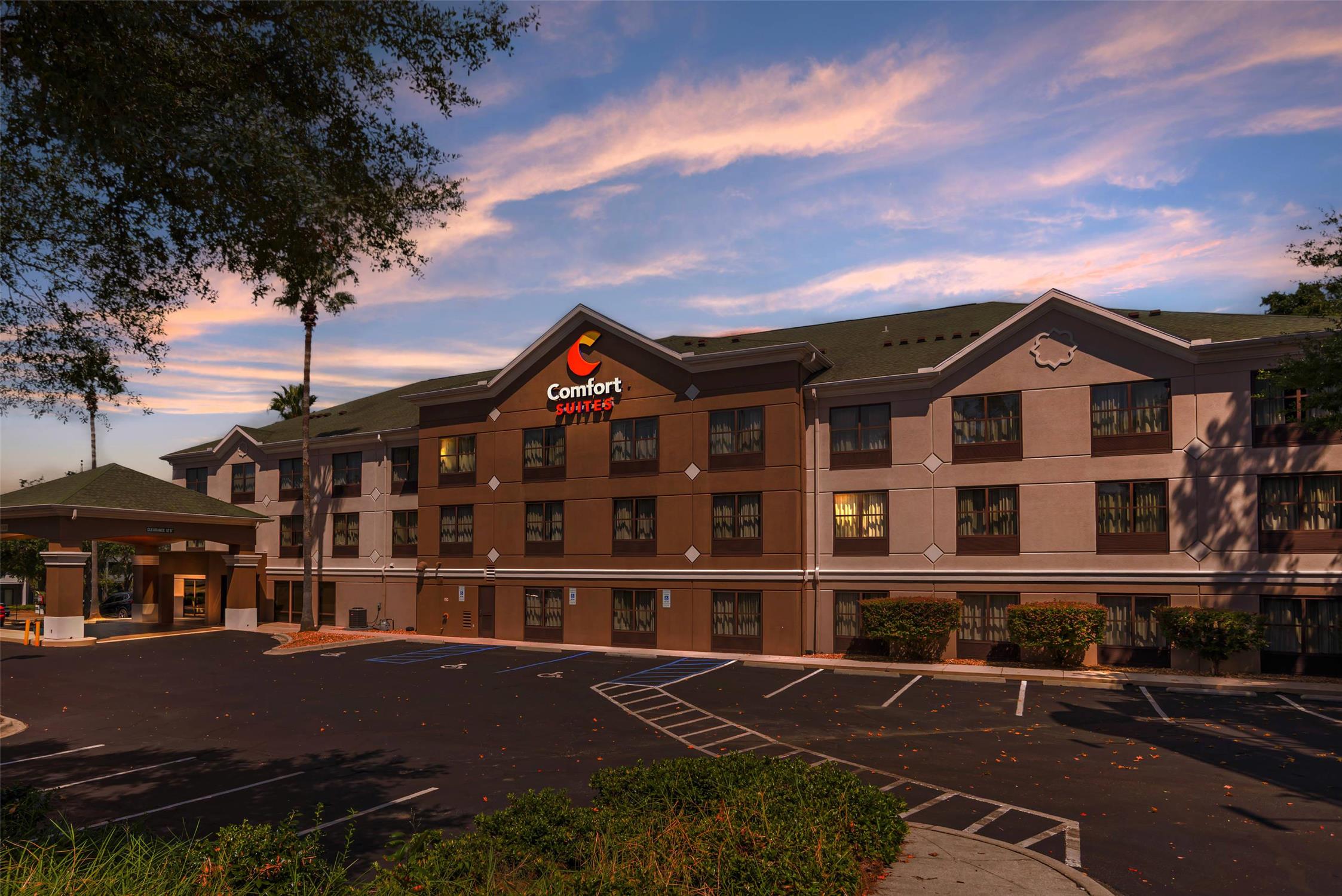 Comfort Suites Tallahassee Capitol - University Area 2/52