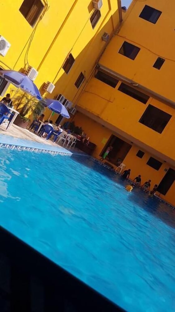 Hotel Arcos del Parque 39/46