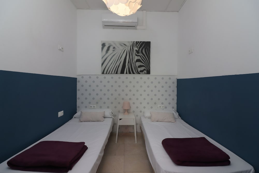 Feel Hostel City Center 40/62