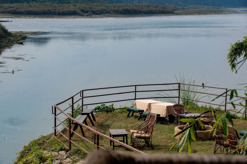 Jungle Villa Resort Chitwan 25/28