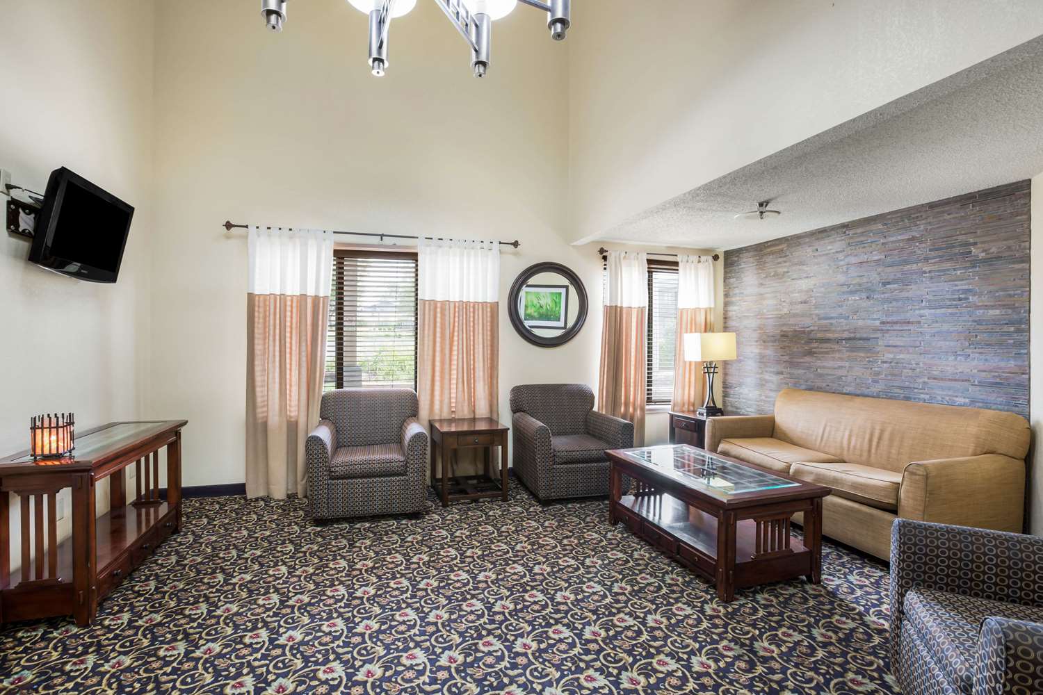 Quality Inn & Suites Lawrence - University Area 32/39