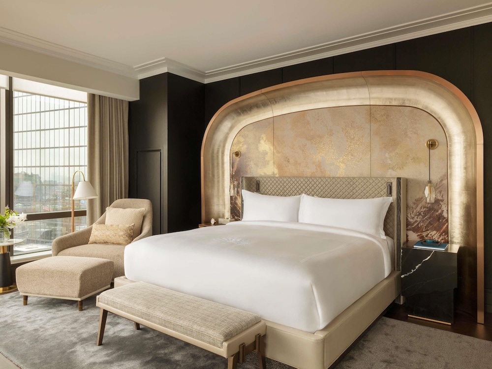 1 BEDROOM, RAFFLES, SUITE
