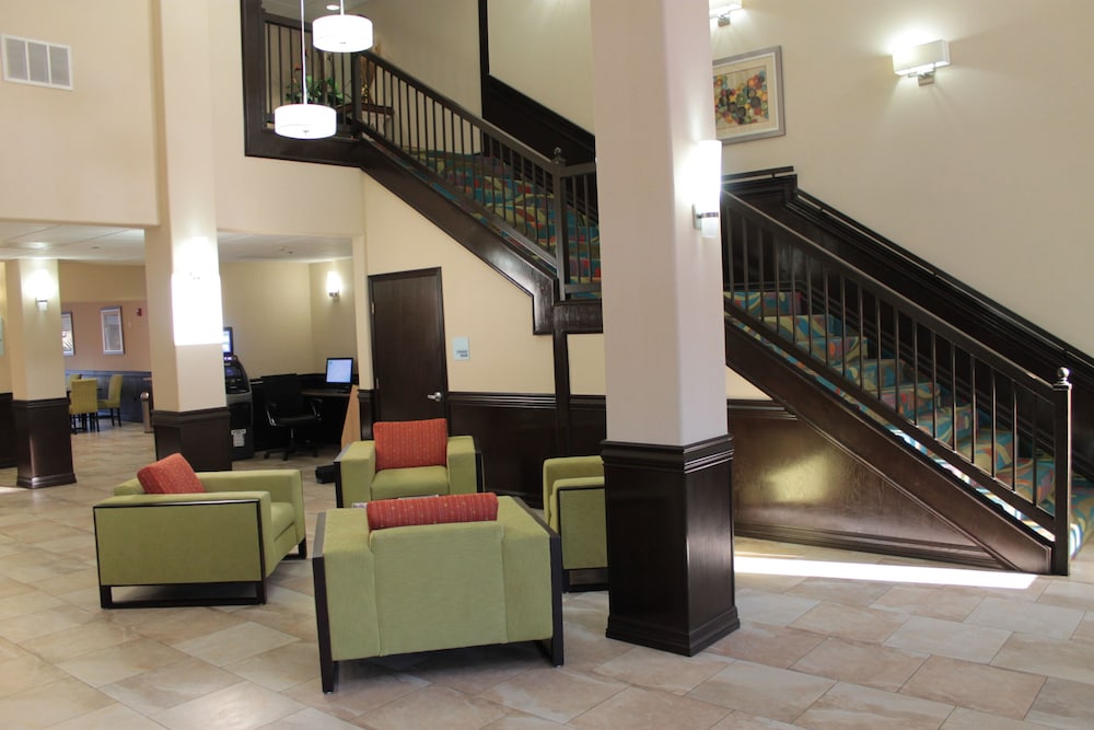 Holiday Inn Express Hotel Suites Brownsville 48/62