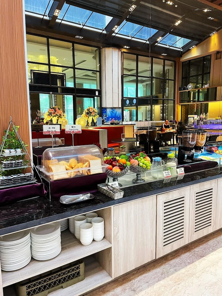 Happiness Inn Hotel New Taipei City 2/27