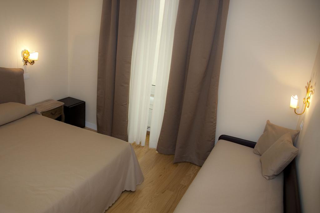 Residenza Dei Gracchi 3/34