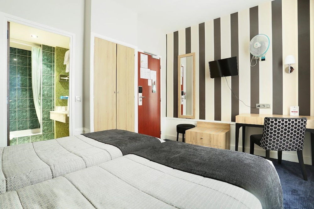 Hotel De La Boetie 16/61