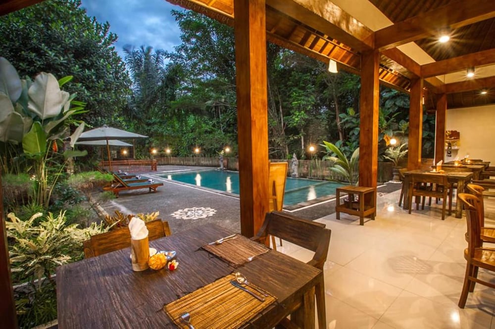 Adi Jaya Cottages 36/50