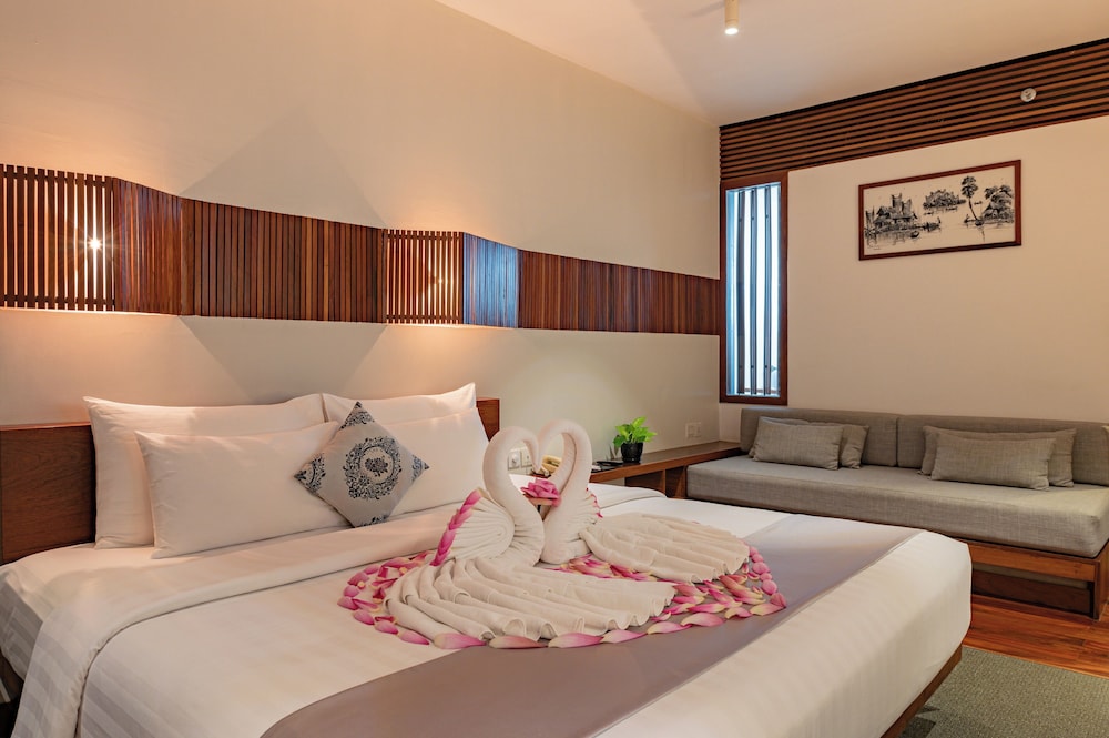 DELUXE, EXECUTIVE, DOUBLE BED